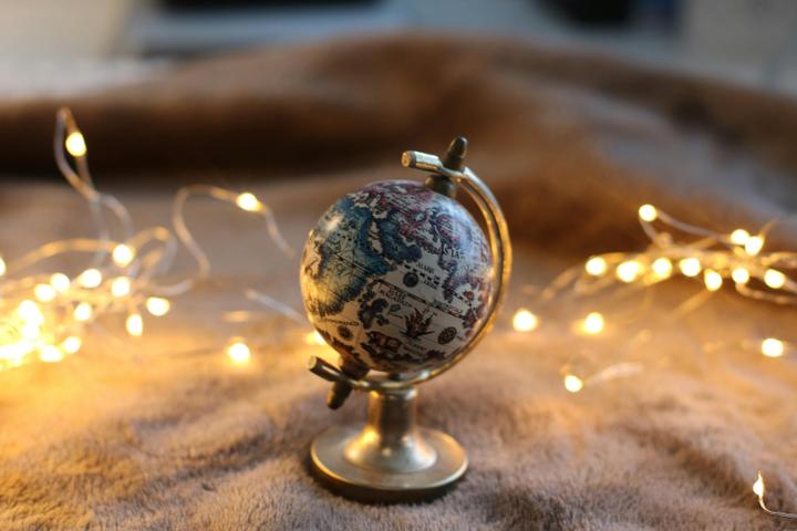 How Different Nations Learn English: Cultural Habits, Classroom Methods, and Mindsets